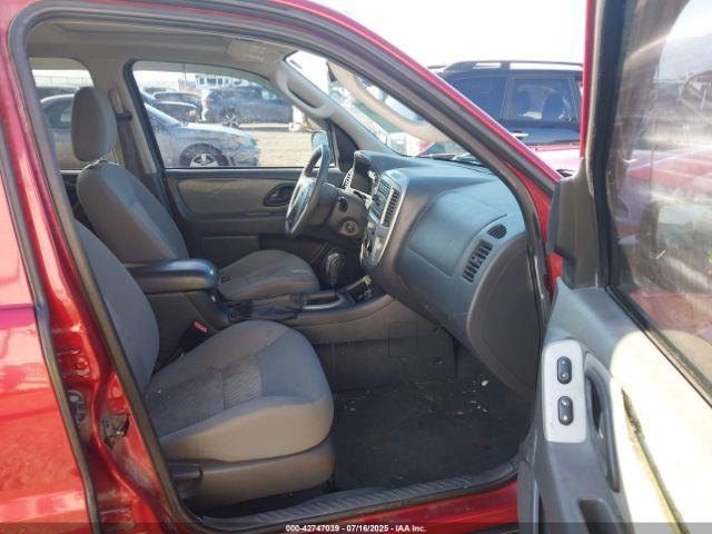 Ford Escape Image 17