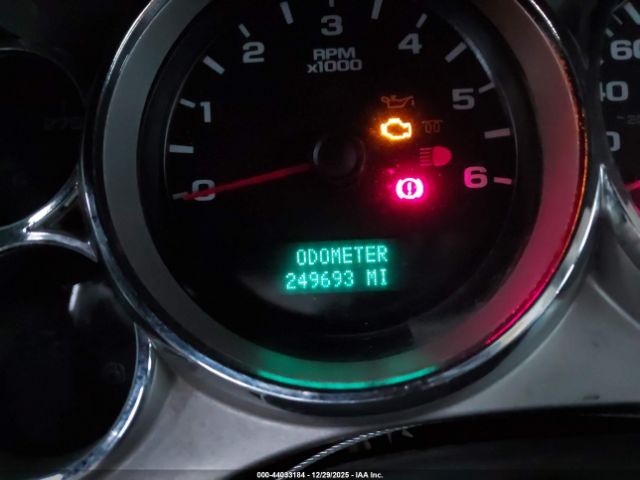 GMC Sierra 2500 Image 11