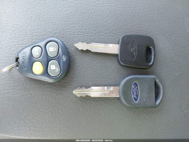 Ford Explorer Image 10