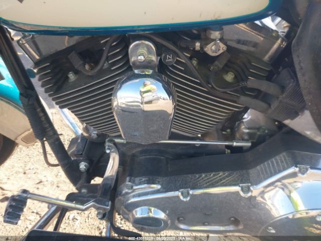 Harley-Davidson Flstc Image 11