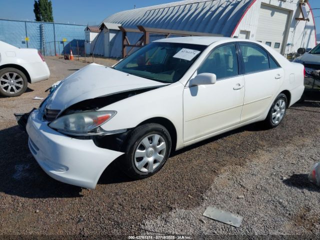 Toyota Camry Le Image 14