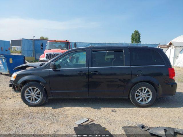 Dodge Grand Caravan Sxt Image 3
