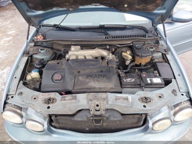 Jaguar X-Type 2.5 Image 8