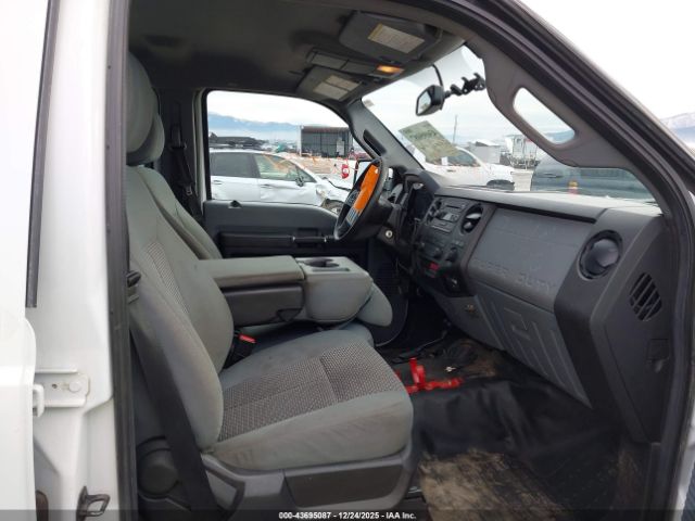 Ford F-250 Xl Image 8