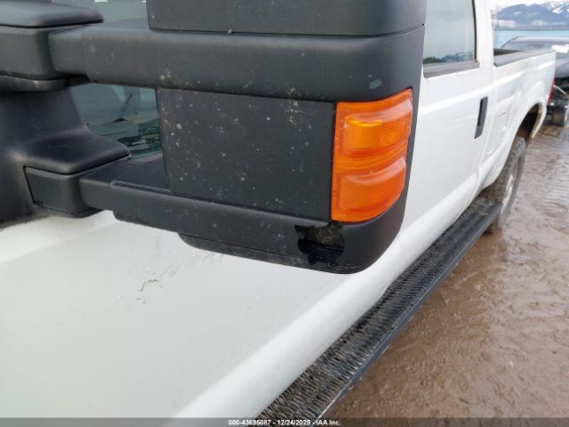 Ford F-250 Xl Image 13