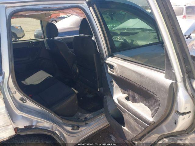 Subaru Forester 2.5i Premium Image 9