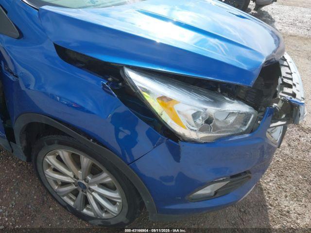 Ford Escape Titanium Image 20