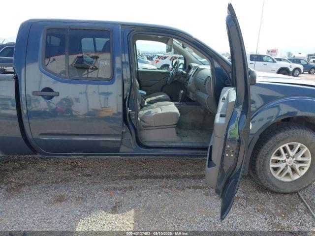 Nissan Frontier Sv Image 9