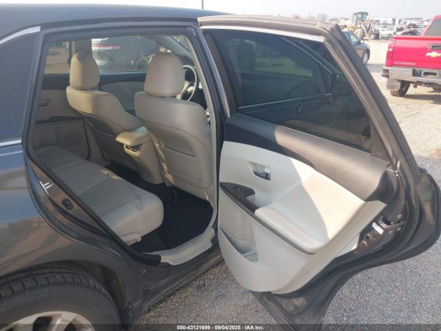 Toyota Venza Image 9