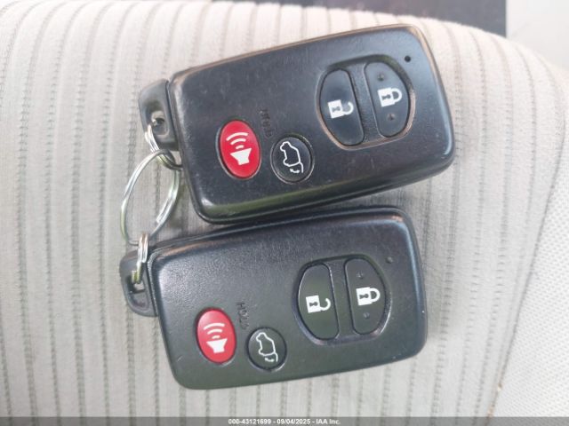 Toyota Venza Image 14