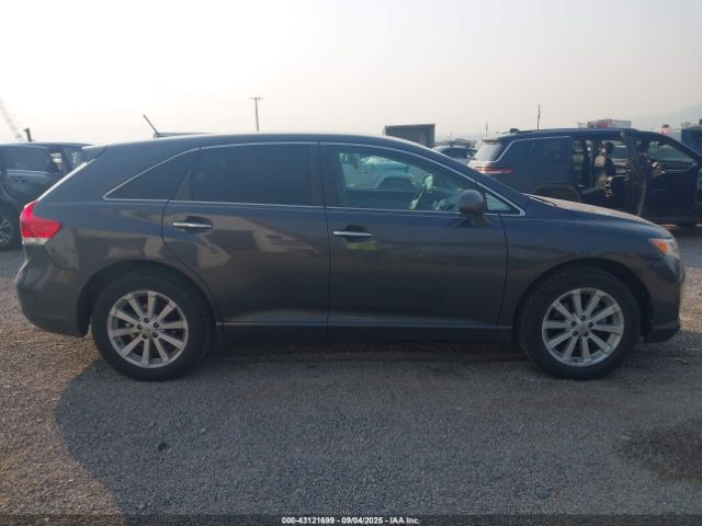 Toyota Venza Image 10