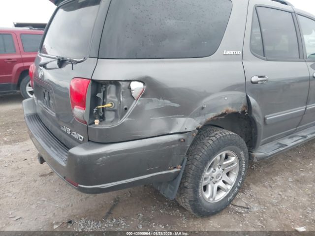 Toyota Sequoia Limited V8 Image 10