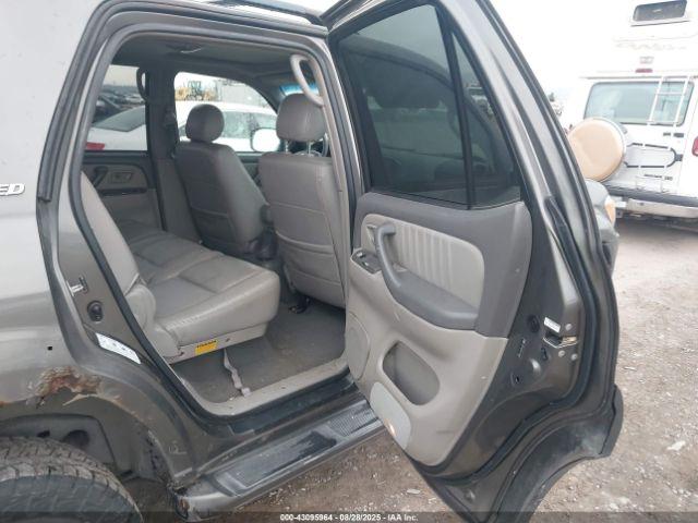 Toyota Sequoia Limited V8 Image 5