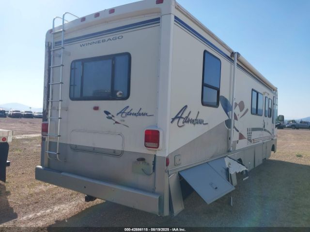 Winnebago Adventurer Image 3