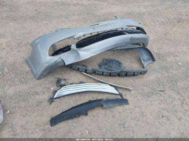 Chrysler Town & Country Touring Image 2