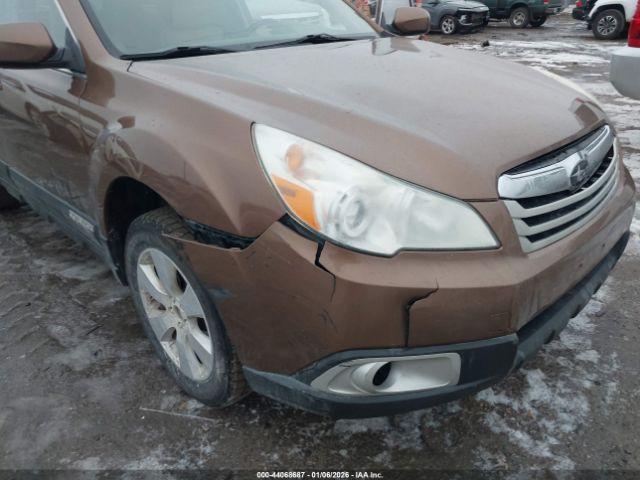 Subaru Outback 2.5i Premium Image 11