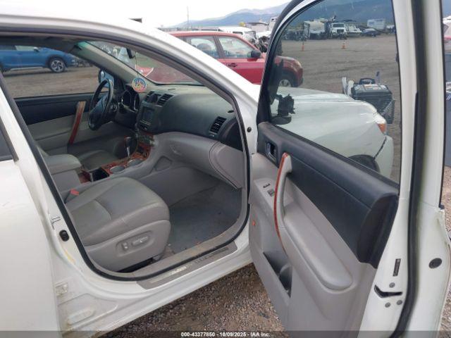 Toyota Highlander Limited Image 12