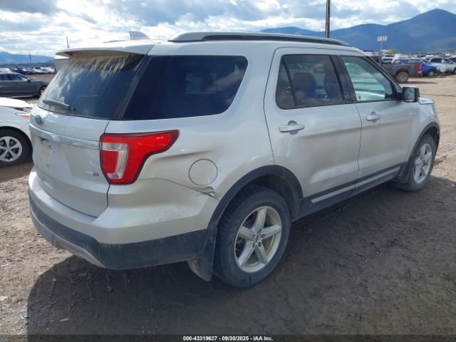 Ford Explorer Xlt Image 3