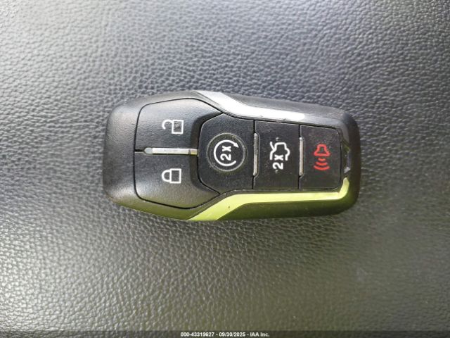 Ford Explorer Xlt Image 15