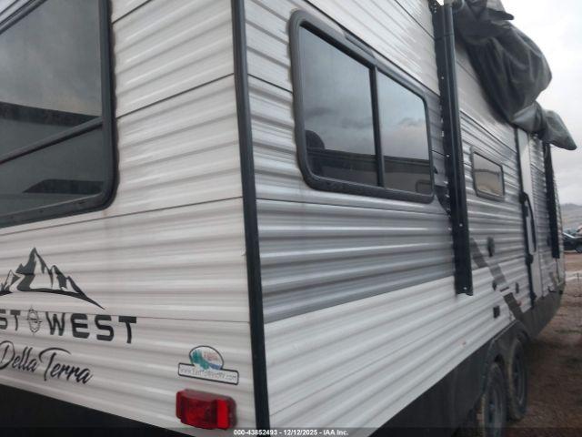 Forest River Della Terra Trailer Image 2