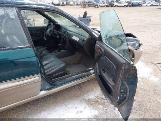 Subaru Legacy Image 4