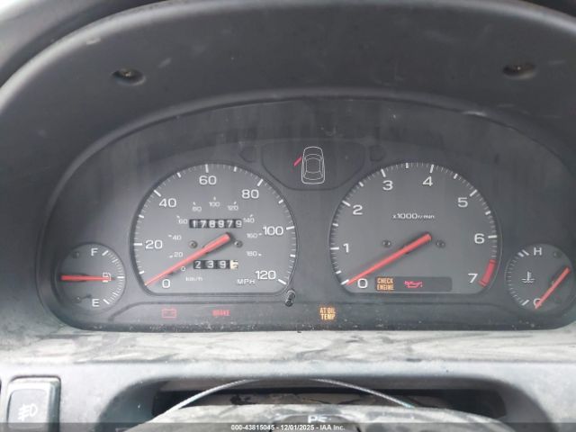 Subaru Legacy Image 11