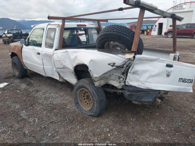 Mazda B Series Cab Plus Image 13