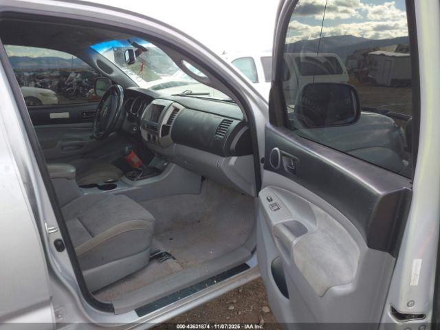 Toyota Tacoma Base V6 Image 4