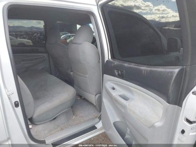 Toyota Tacoma Base V6 Image 6