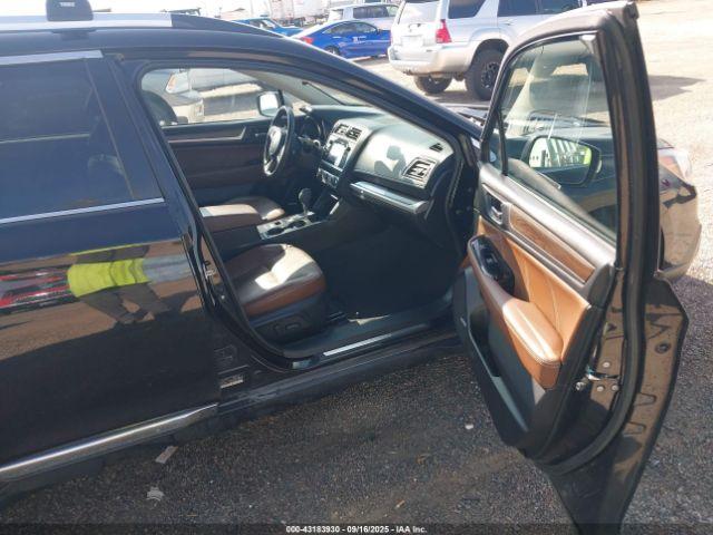 Subaru Outback 2.5i Touring Image 10