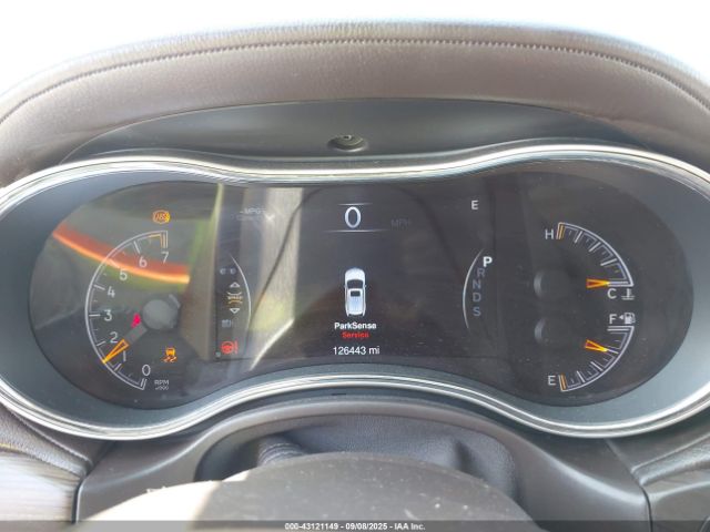 Jeep Grand Cherokee Overland Image 6