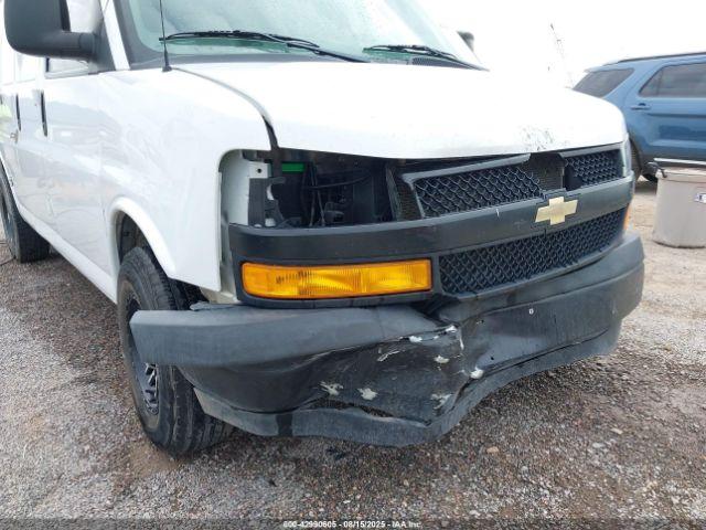 Chevrolet Express Work Van Image 15
