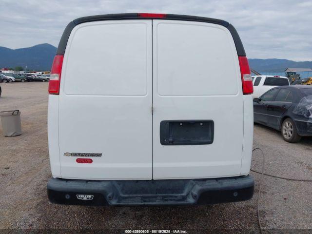 Chevrolet Express Work Van Image 6