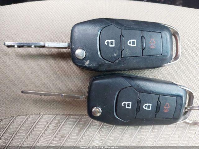 Ford Explorer Image 9