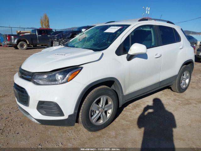 Chevrolet Trax Awd Lt Image 2
