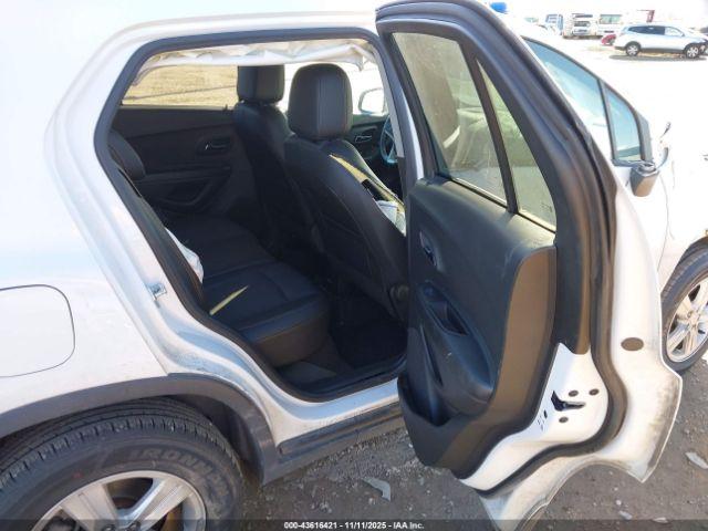 Chevrolet Trax Awd Lt Image 5