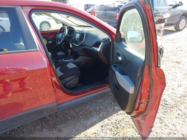 Jeep Cherokee Sport Image 13