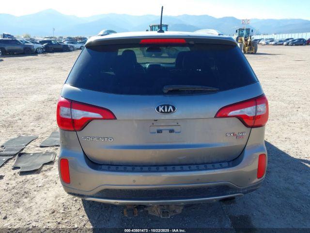 Kia Sorento Limited V6 Image 6