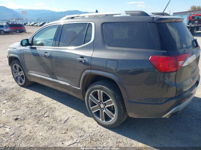 GMC Acadia Denali Image 10