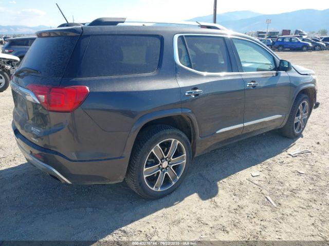 GMC Acadia Denali Image 9