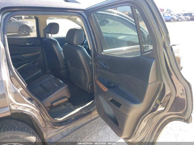 GMC Acadia Denali Image 14