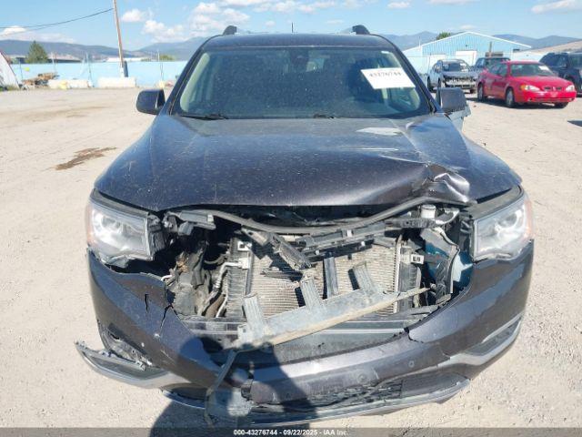 GMC Acadia Denali Image 2