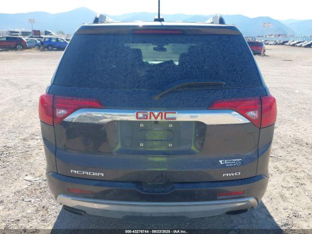 GMC Acadia Denali Image 5