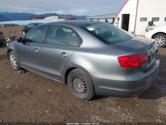 Volkswagen Jetta 2.0l S Image 3