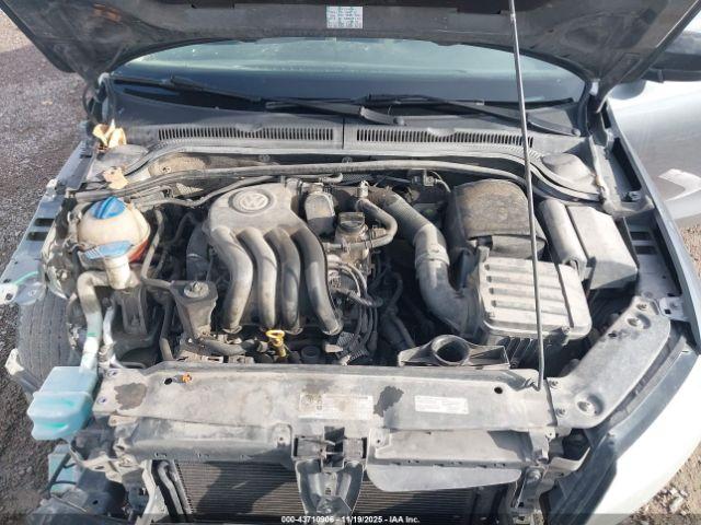 Volkswagen Jetta 2.0l S Image 8