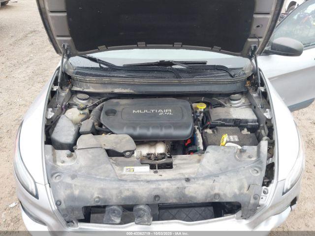 Jeep Cherokee Sport 4x4 Image 13