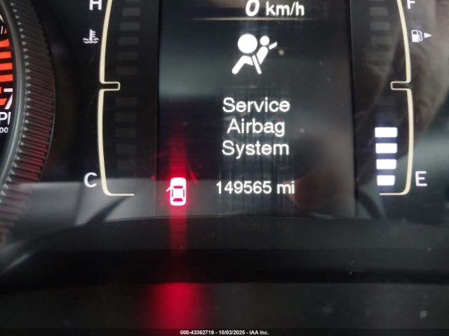 Jeep Cherokee Sport 4x4 Image 11