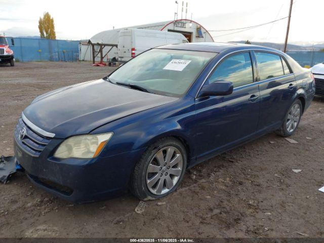 Toyota Avalon Xls Image 2