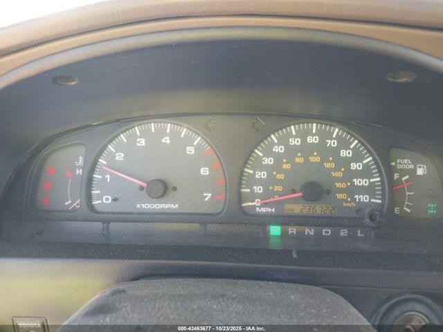 Toyota 4Runner Sr5 V6 Image 8