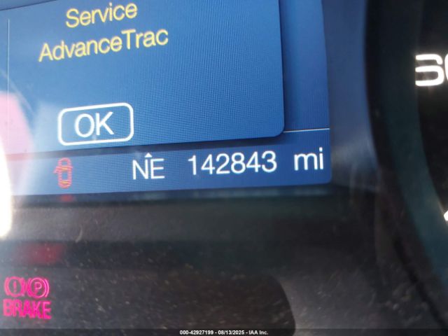 Ford Explorer Image 14